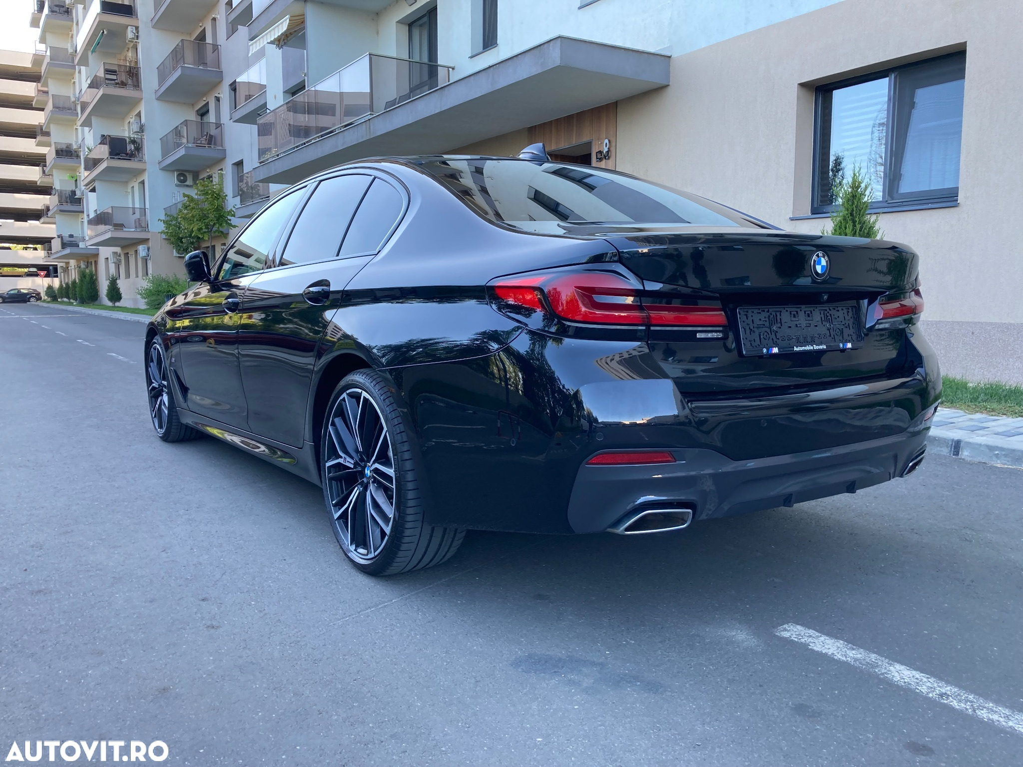 BMW Seria 5 520d xDrive Aut. M Sport Edition - 4