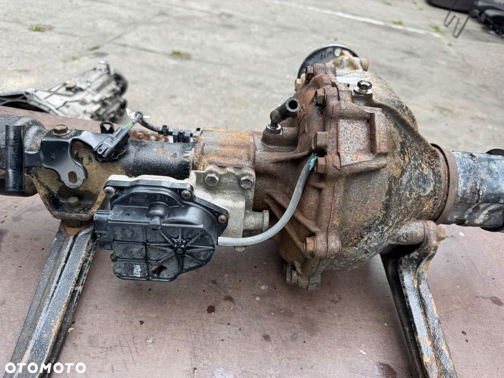 Toyota hilux 8 VIII DYFER MOST REDUKTOR automat 4x4 H49a2101 H49 a2 101 H49 817r 7k/51t - 2