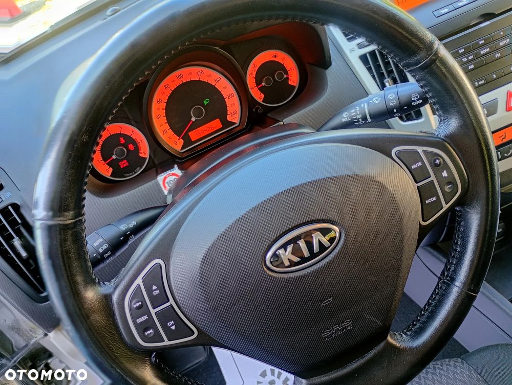 Kia Ceed - 19