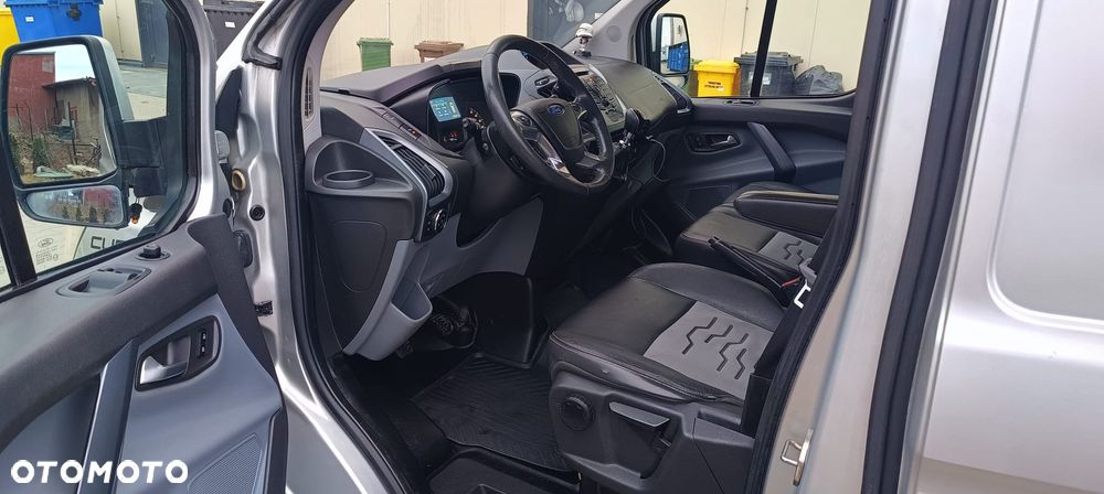 Ford Transit Custom Sport - 12