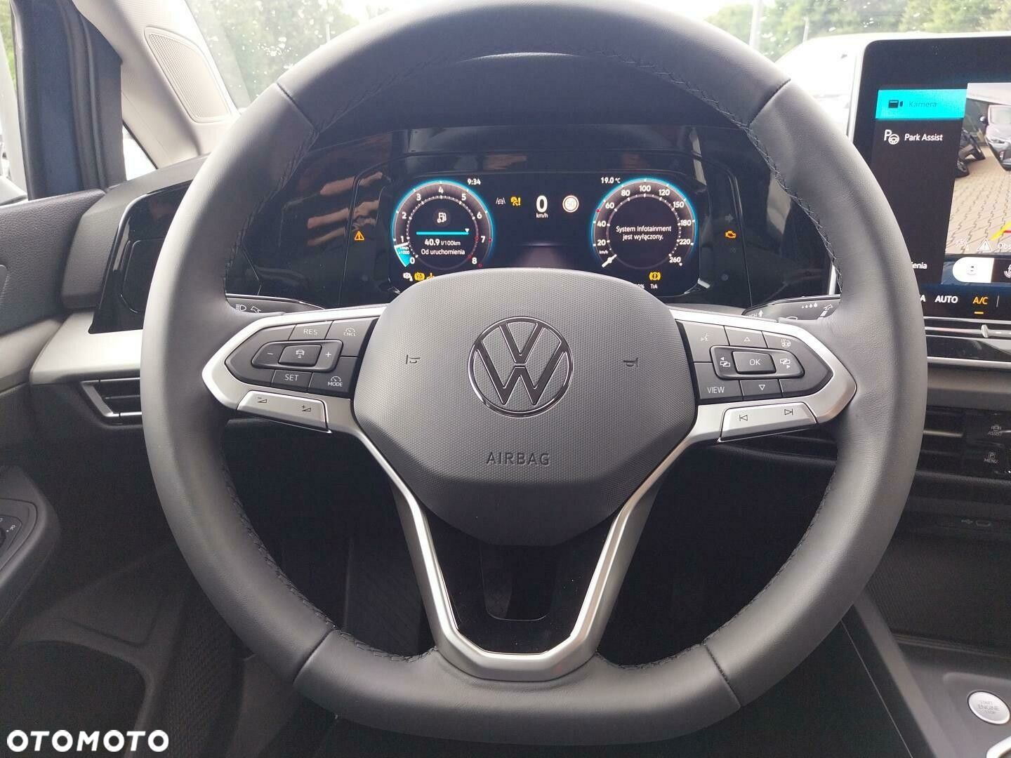 Volkswagen Golf - 12
