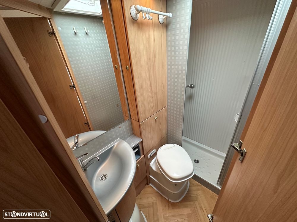 Burstner Delfin t686 - 17