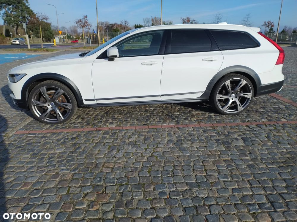 Volvo V90 Cross Country D4 AWD Geartronic Pro - 2