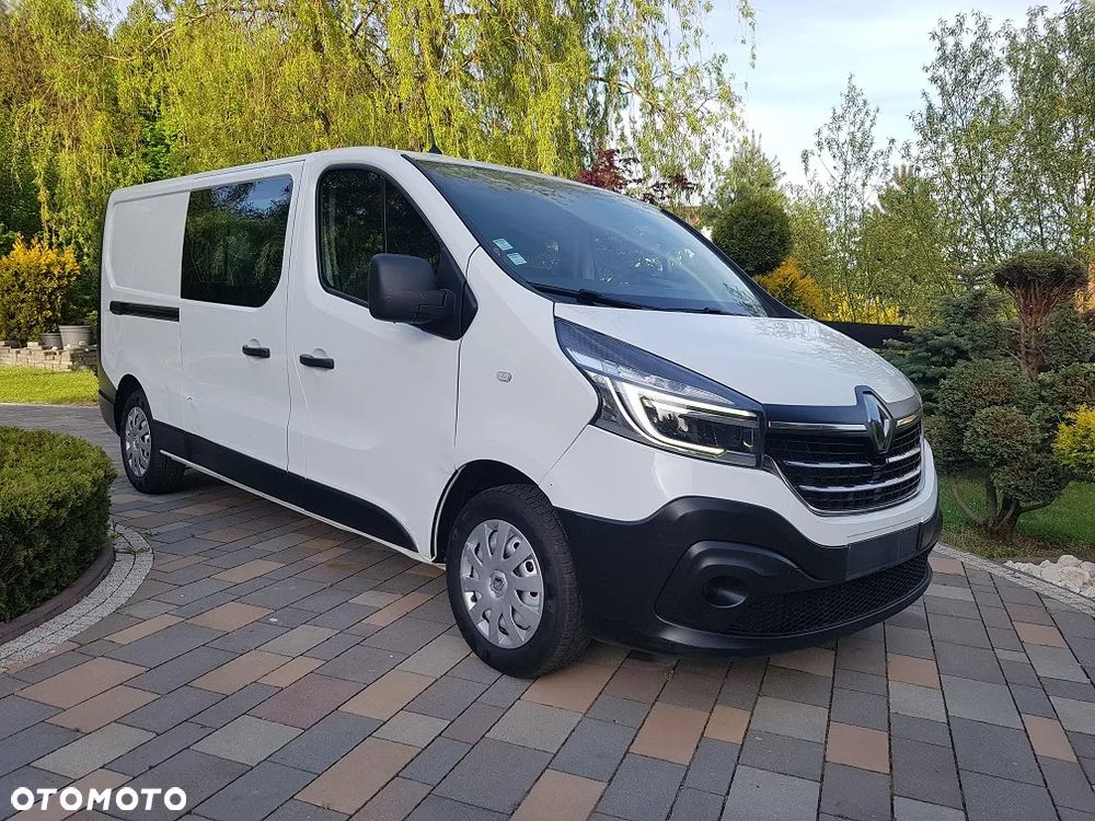 Renault Trafic - 2