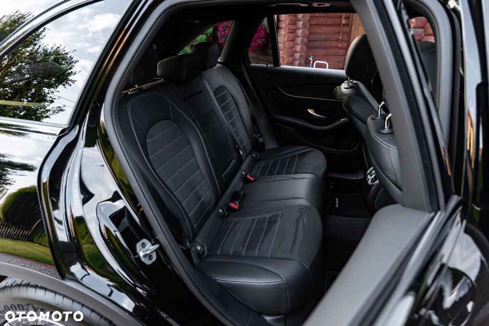 Mercedes-Benz GLC 220 d 4Matic 9G-TRONIC AMG Line - 21