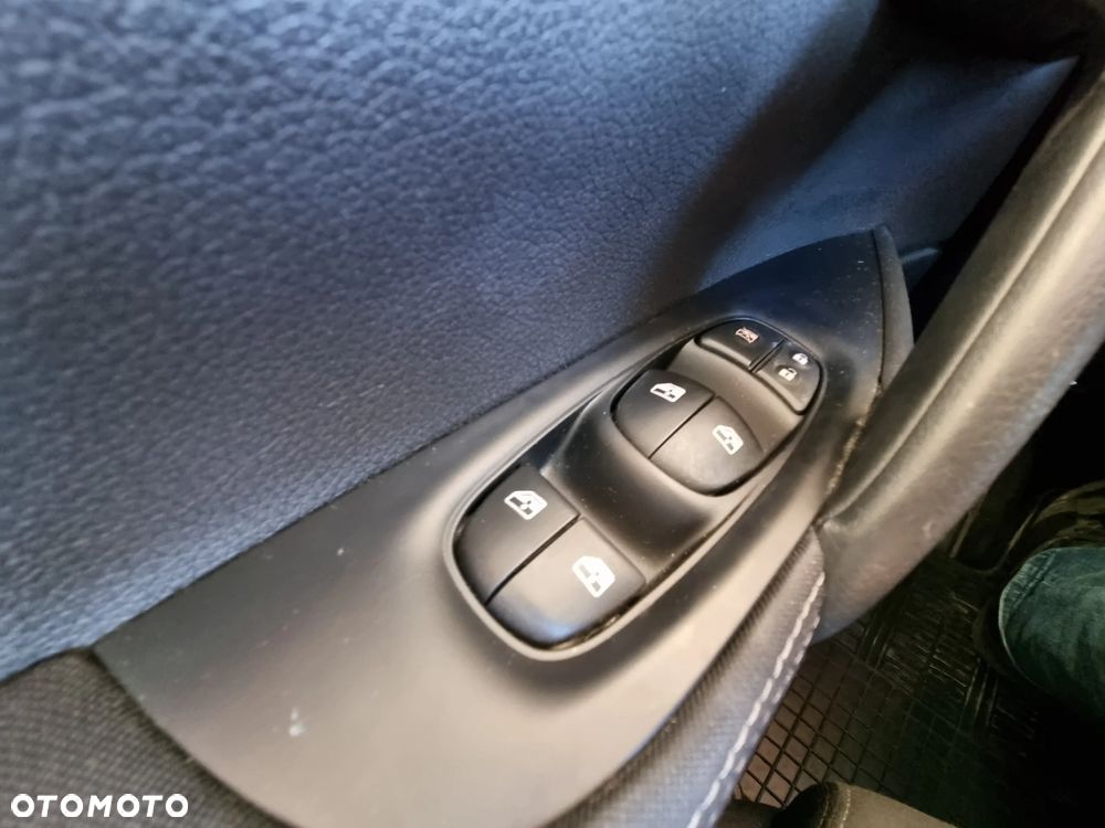 Nissan Qashqai 1.3 DIG-T Tekna EU6d - 23