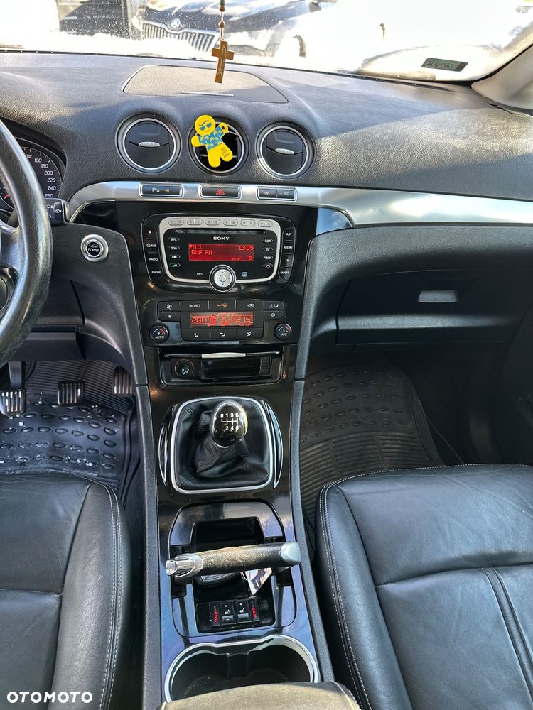 Ford Galaxy 2.0 TDCi Titanium - 12