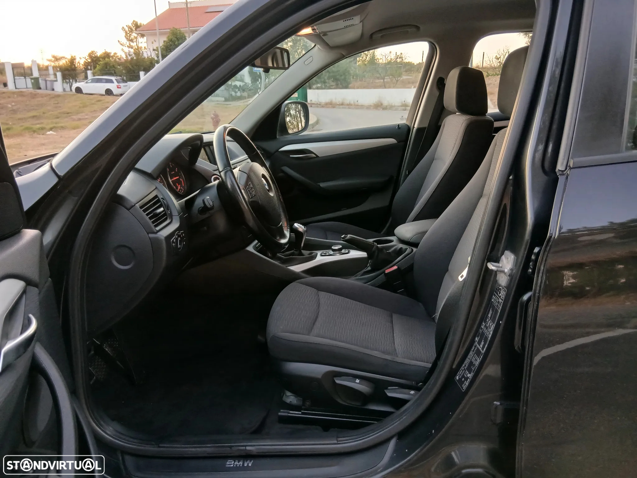 BMW X1 18 d sDrive Pack M - 6