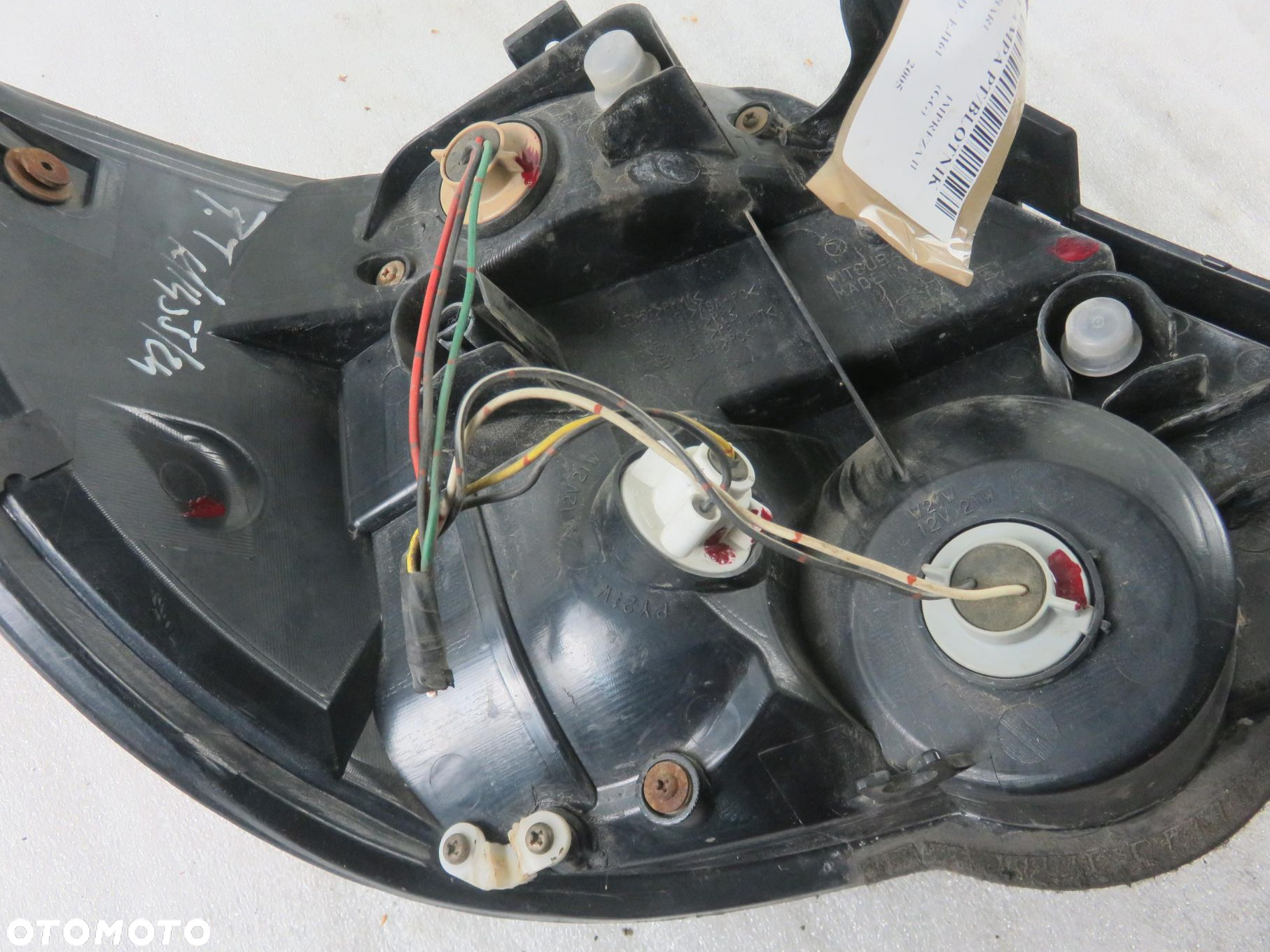 LAMPA PRAWA TYLNA SUBARU IMPREZA II - 2