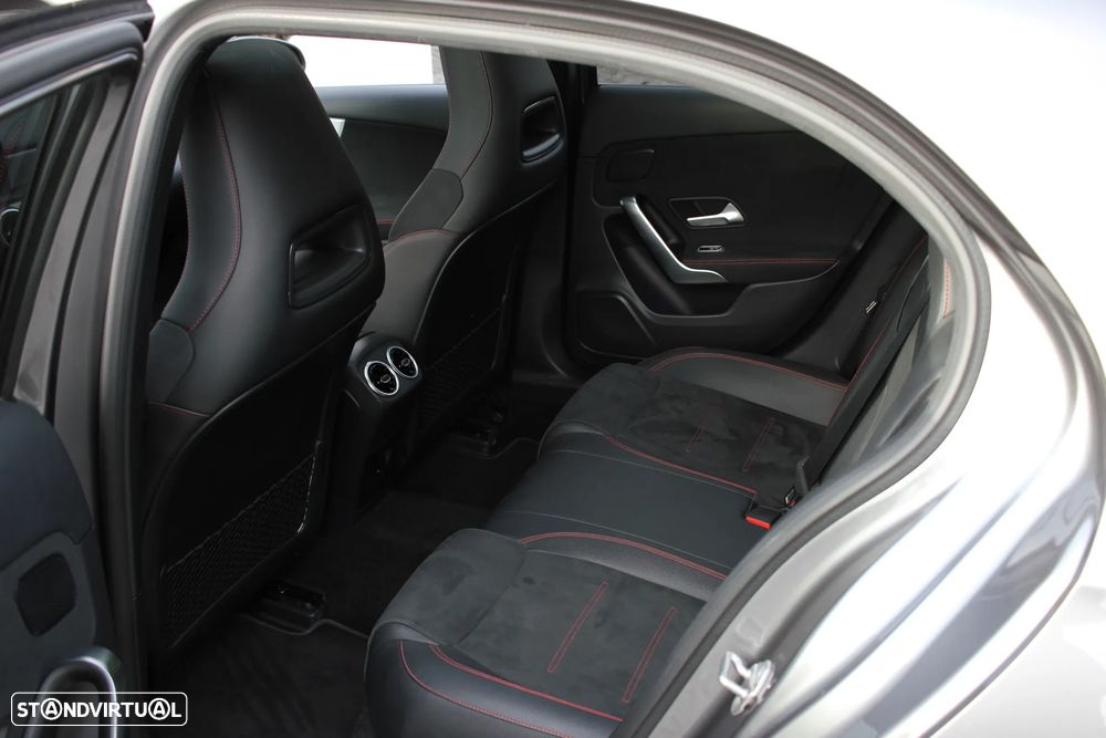 Mercedes-Benz A 200 AMG Line Aut. - 23
