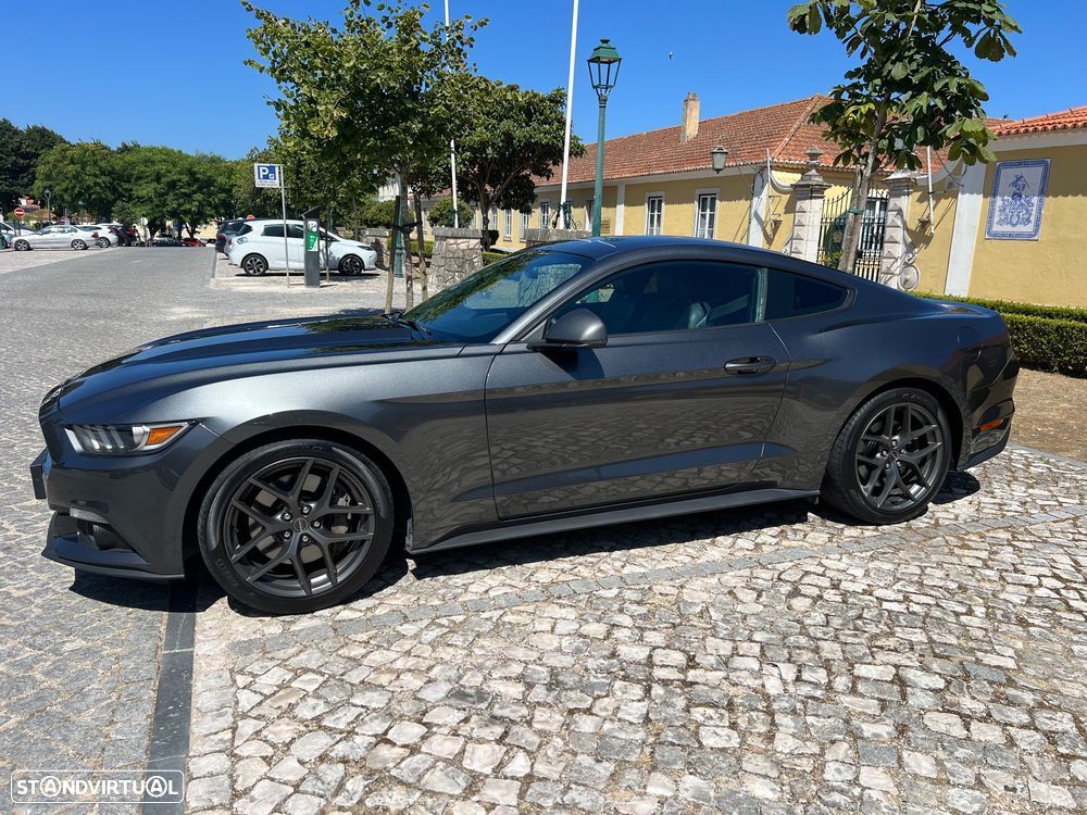 Ford Mustang 2.3 Eco Boost - 13