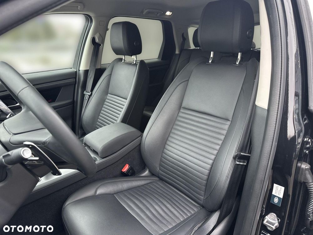 Land Rover Discovery Sport 2.0 D200 mHEV Dynamic S - 16