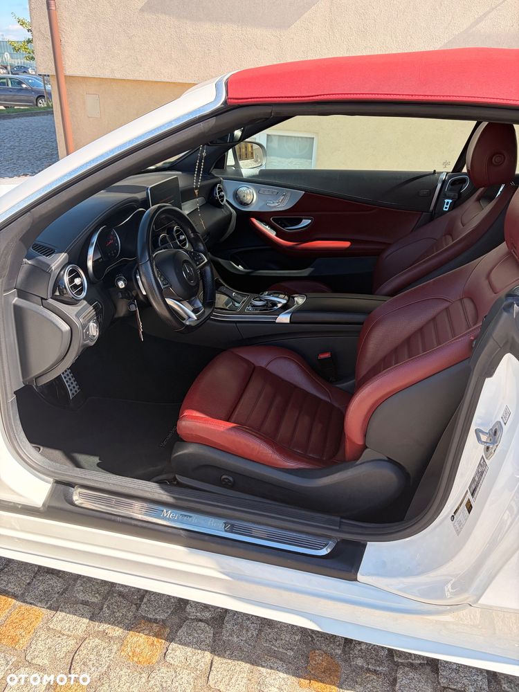Mercedes-Benz Klasa C 300 9G-TRONIC - 9