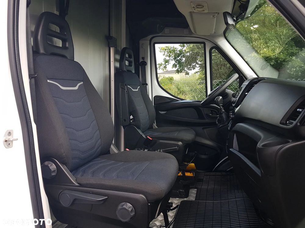 Iveco DAILY KONTENER NISKOPODŁOGOWY 4,43x2,23x2,42 SKLEP FOODTRUCK BAR KLIMA KONIOWÓZ KAMPER - 8