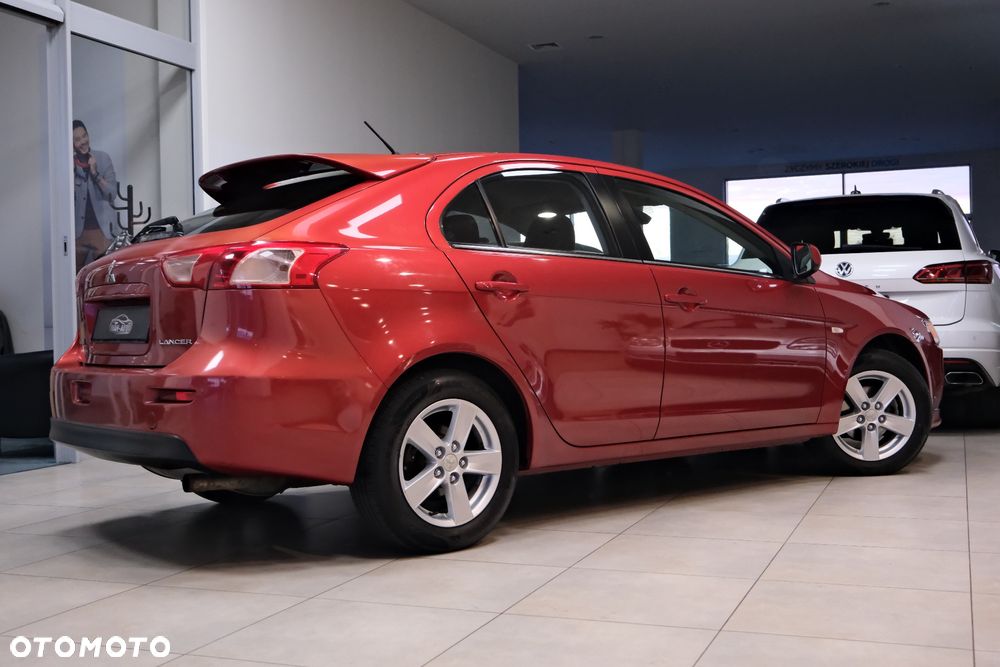Mitsubishi Lancer - 10
