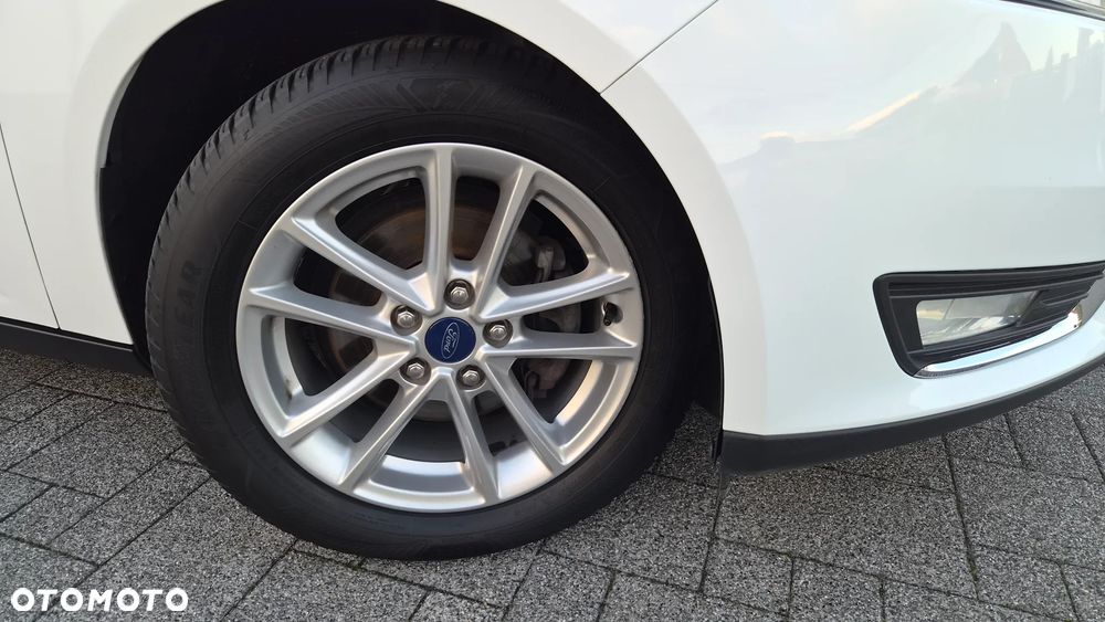 Ford Focus 1.0 EcoBoost Titanium - 32