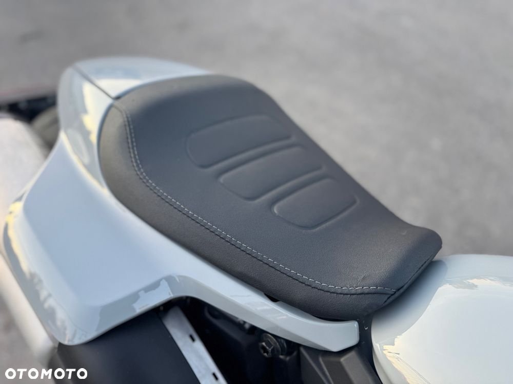 Harley-Davidson Sportster - 15