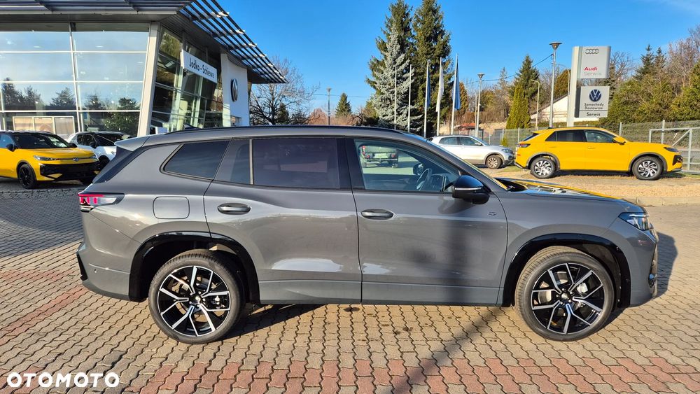 Volkswagen Tayron 2.0 TSI R-Line Plus DSG - 2