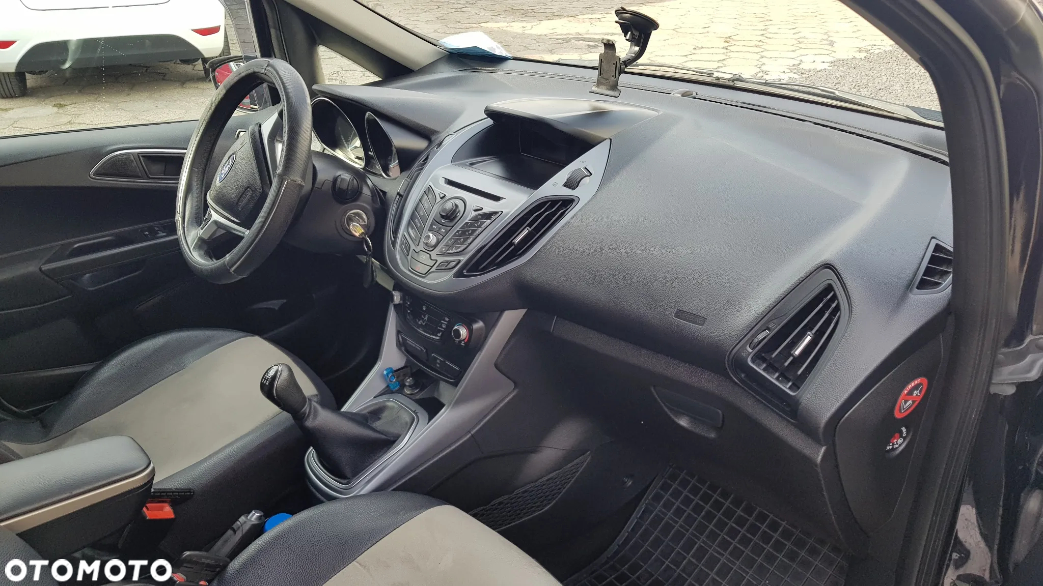 Ford B-MAX - 18