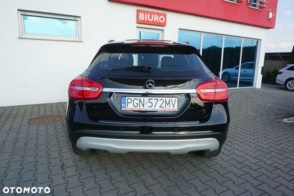 Mercedes-Benz GLA 200 7G-DCT Urban - 30