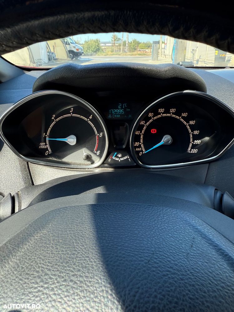 Ford Fiesta - 9