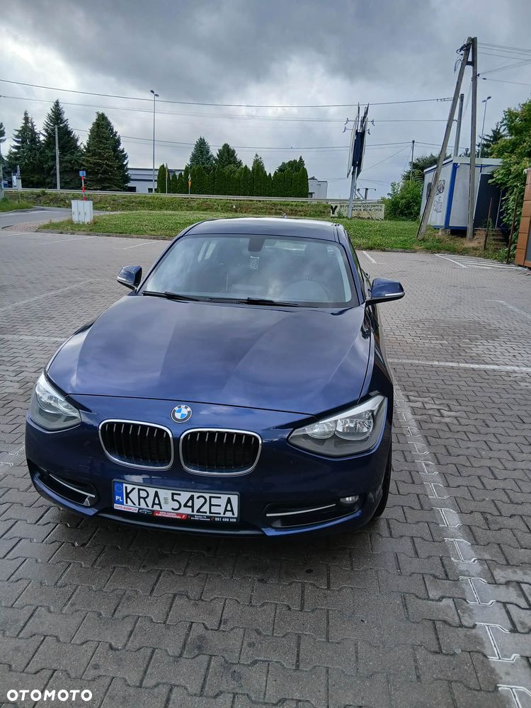 BMW Seria 1 116d Sport Line - 2