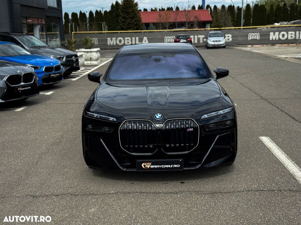 BMW M7 M760e xDrive - 2