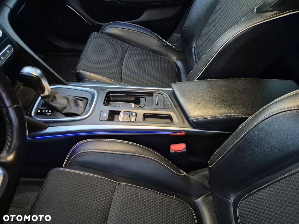 Renault Megane BLUE dCi 150 EDC BOSE EDITION - 13