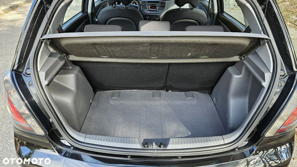 Kia Rio 1.4 Spirit - 24