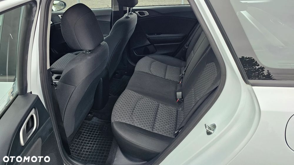 Kia Ceed 1.5 T-GDI S - 9