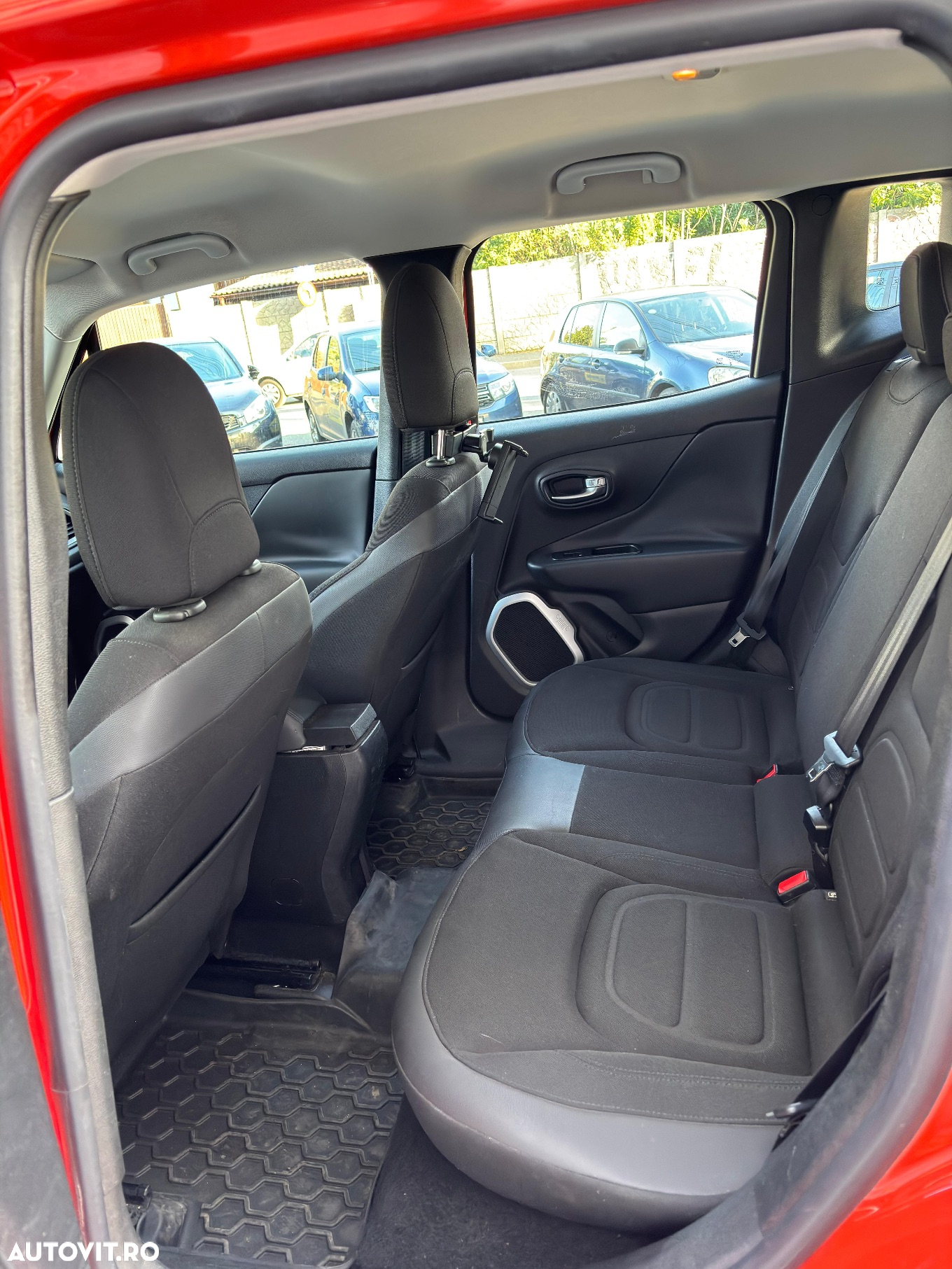 Jeep Renegade 1.6 E-TorQ 4x2 Sport - 10