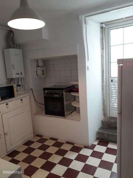 Apartamento T3 em Cave, Príncipe Real a Estudantes - Grande imagem: 4/12