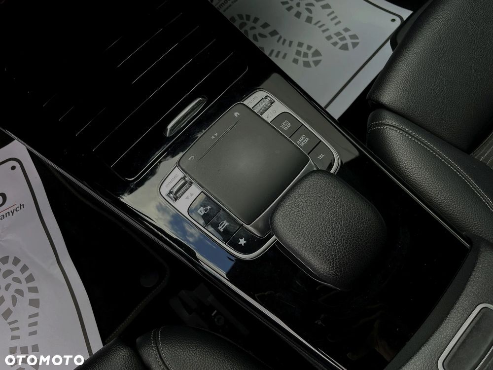 Mercedes-Benz Klasa A 180 d 7G-DCT Edition 1 - 33