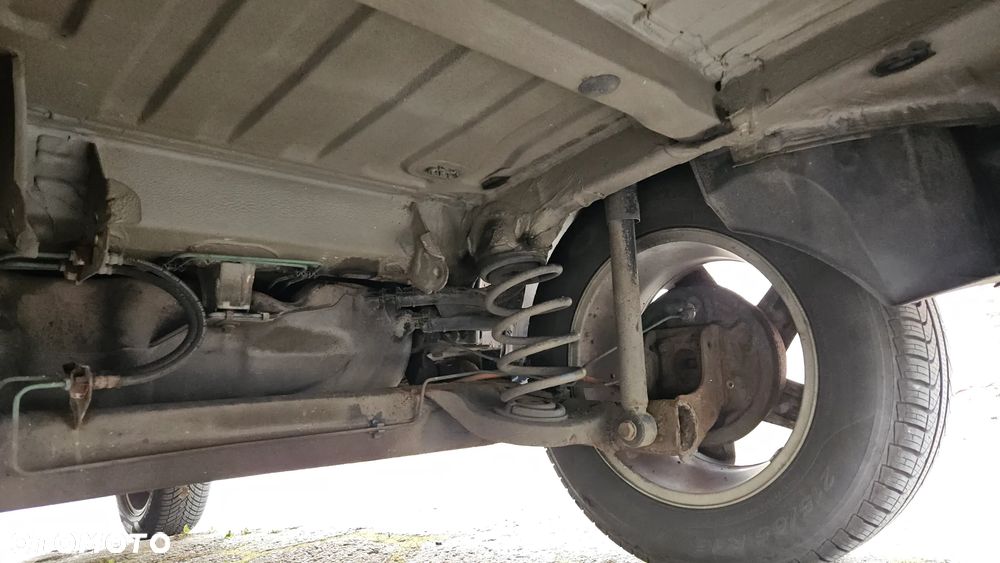 Dacia Duster 1.6 16V 4x2 Prestige - 34