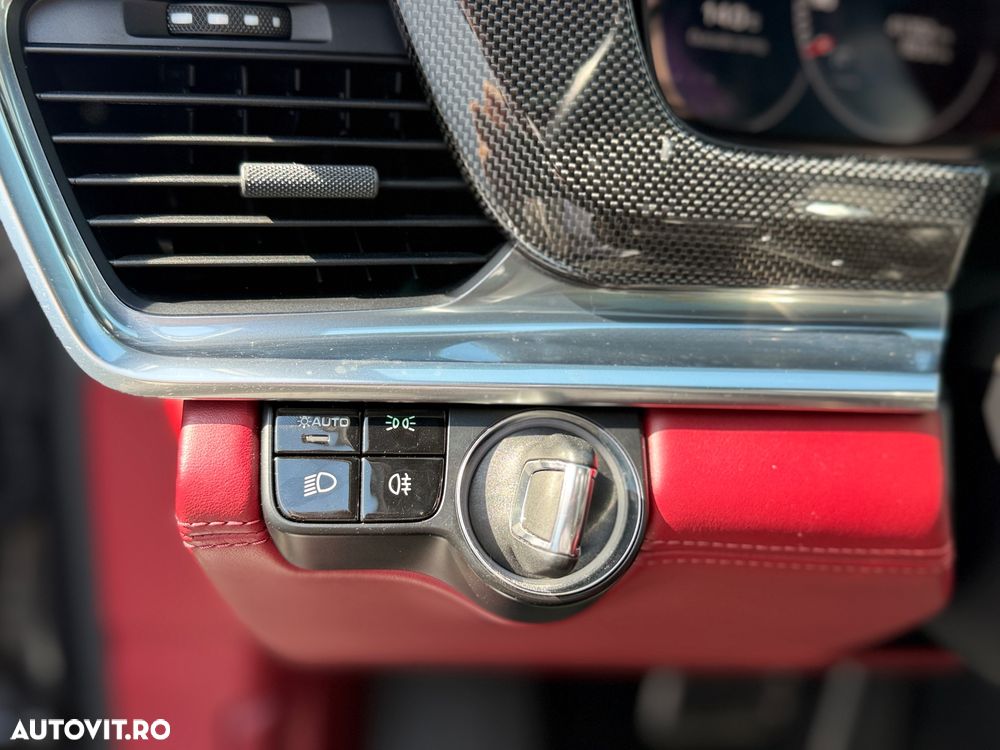 Porsche Panamera - 10