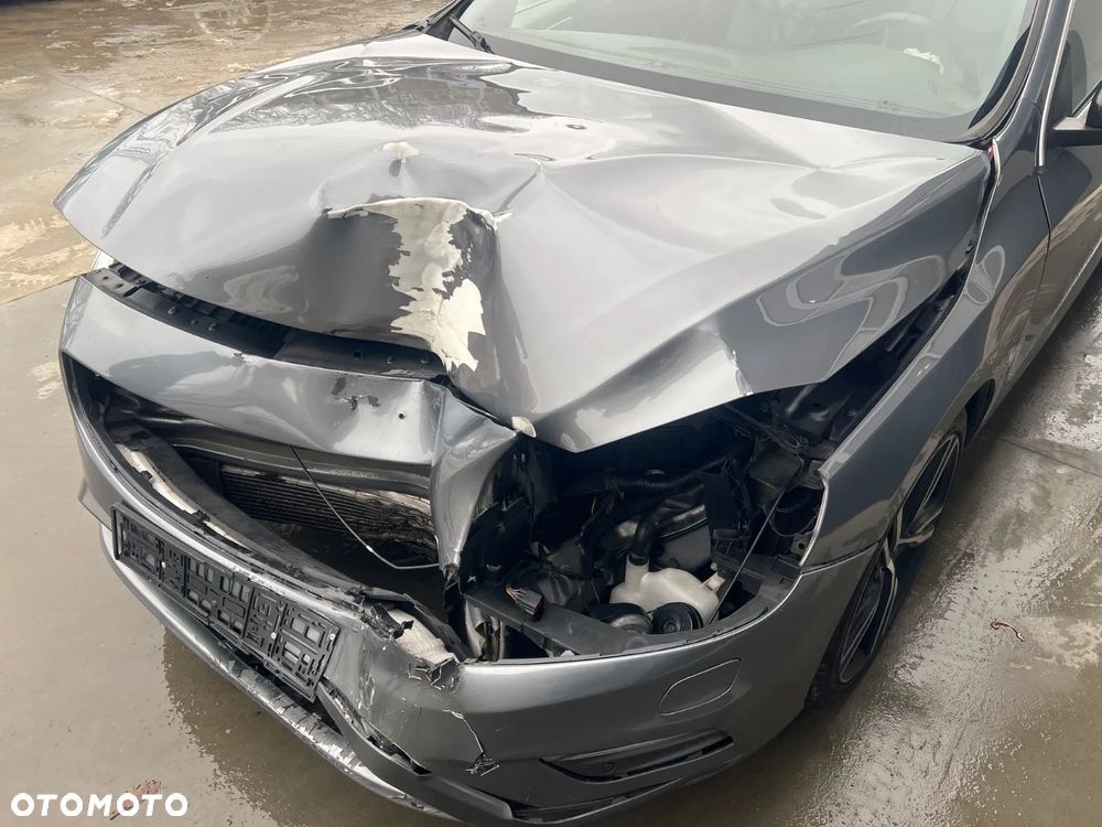 Volvo S60 T6 AWD Geartronic Momentum - 10