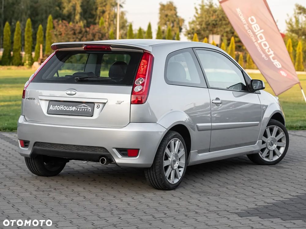 Ford Fiesta - 11