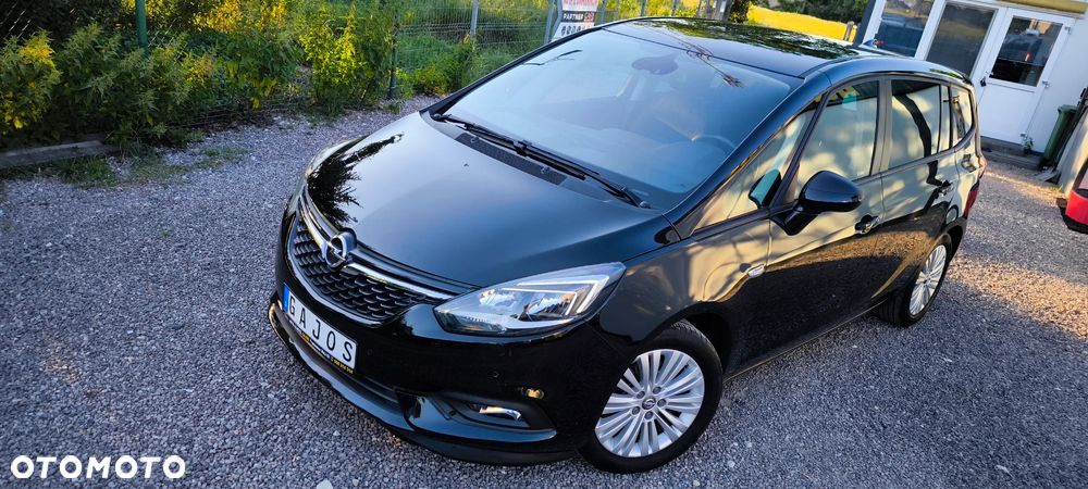Opel Zafira - 25