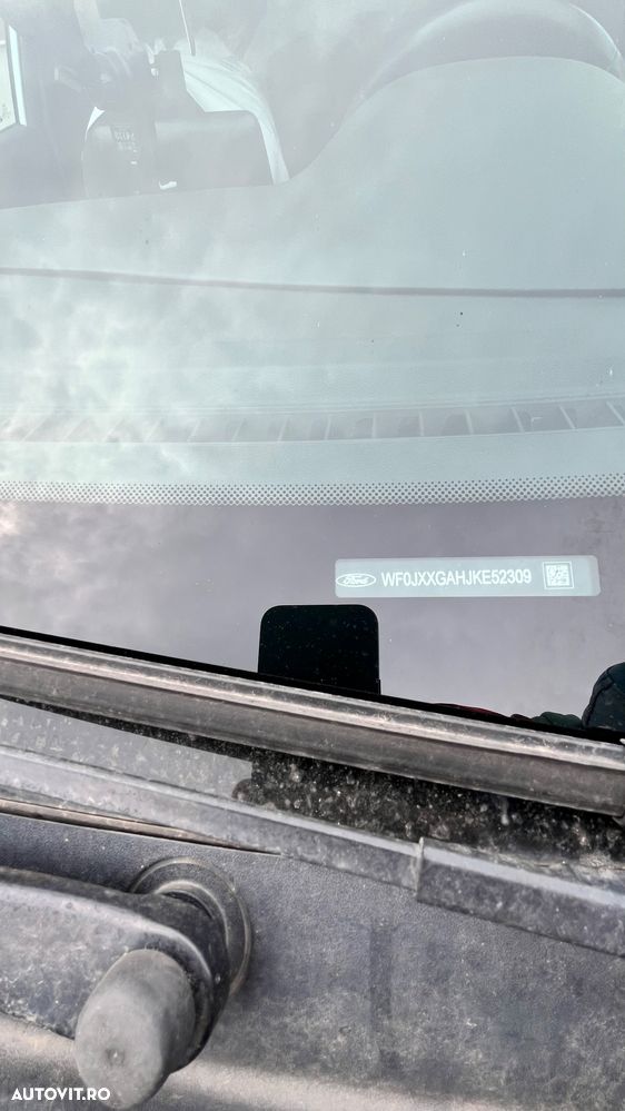 Ford Fiesta 1.0 Powershift Titanium - 9