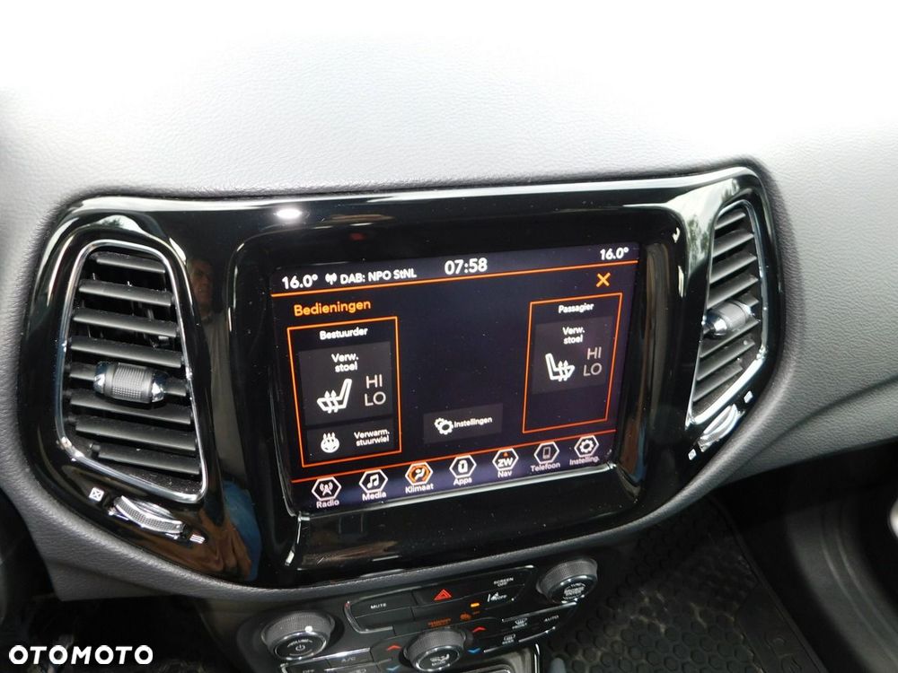 Jeep Compass 1.3 T-GDI I4 Automatik S - 12