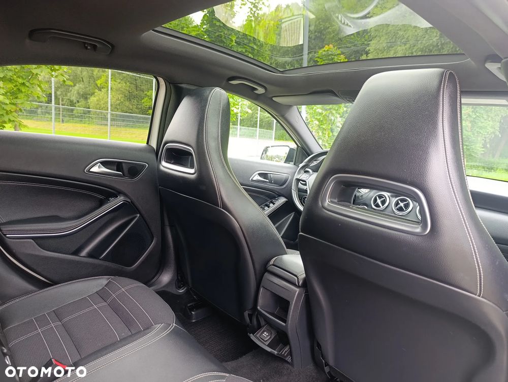 Mercedes-Benz Klasa A 200 CDI (BlueEFFICIENCY) Urban - 18