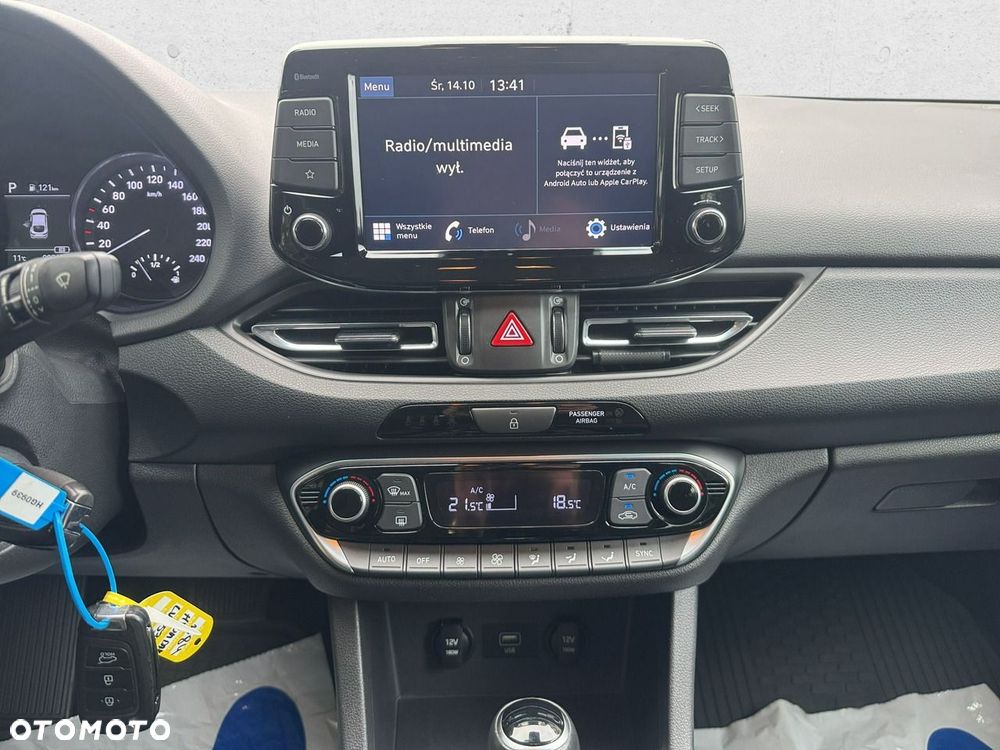 Hyundai i30 - 23