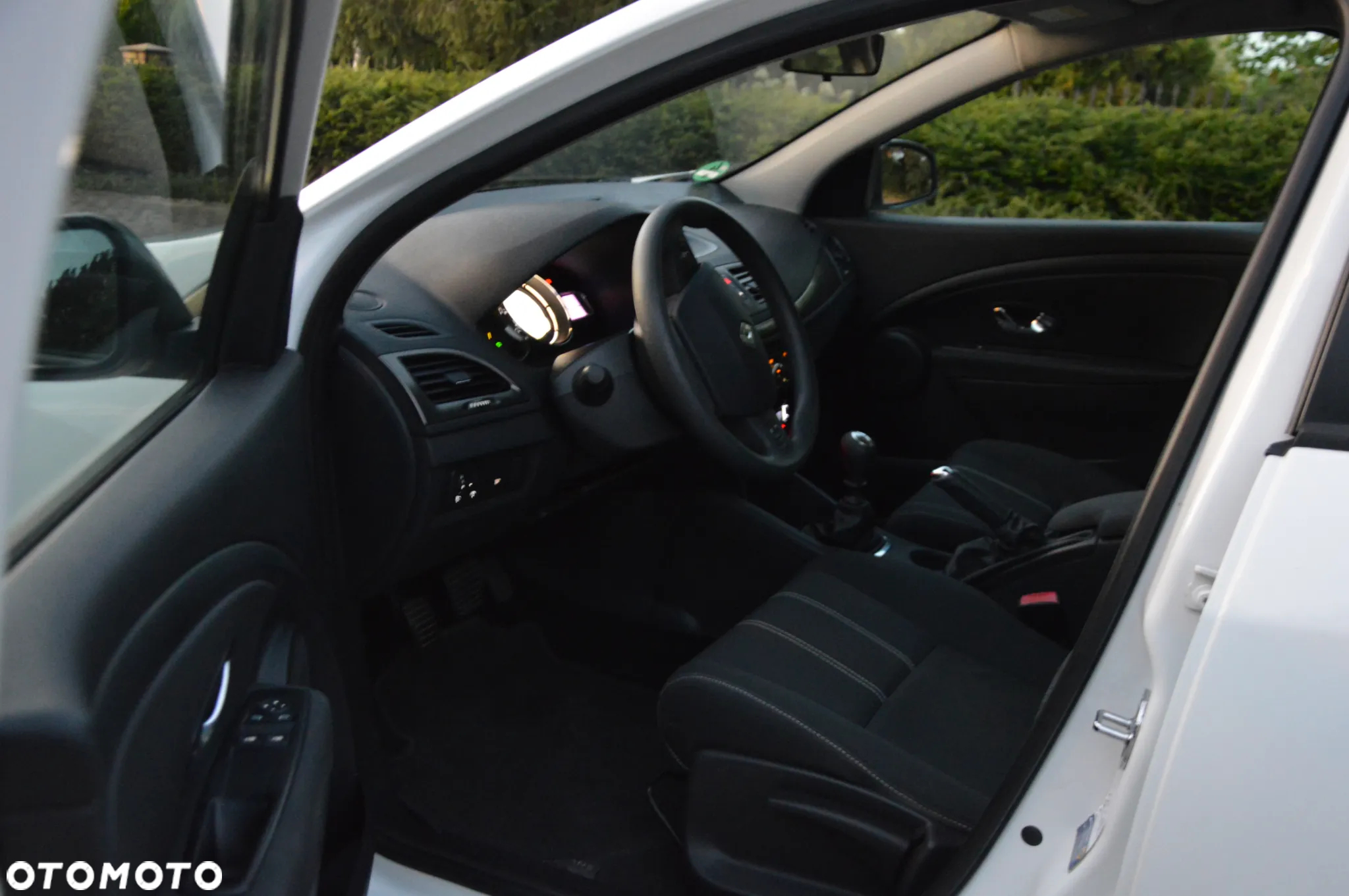 Renault Megane 1.6 16V 110 Authentique - 7