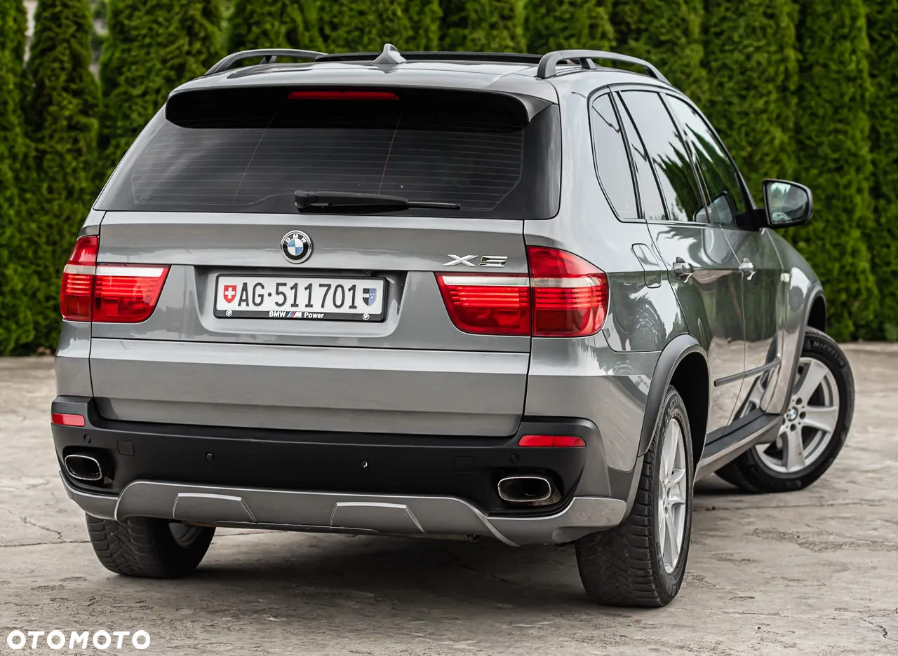 BMW X5 4.8i xDrive - 12