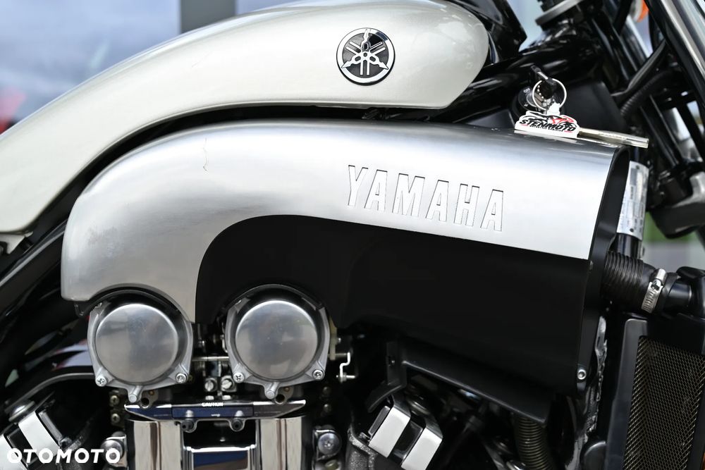Yamaha V-MAX - 21