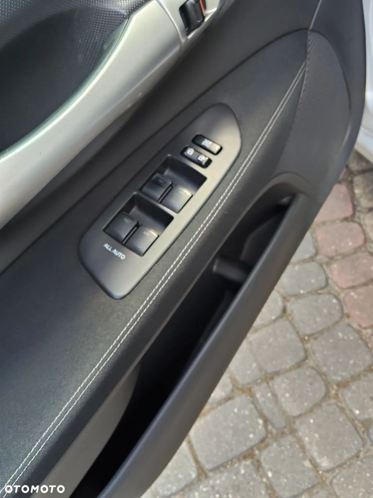 Toyota Auris 1.4 D-4D 2010 - 15