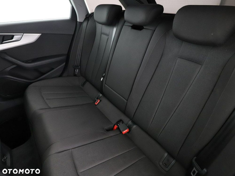 Audi A4 Avant 35 TFSI - 18