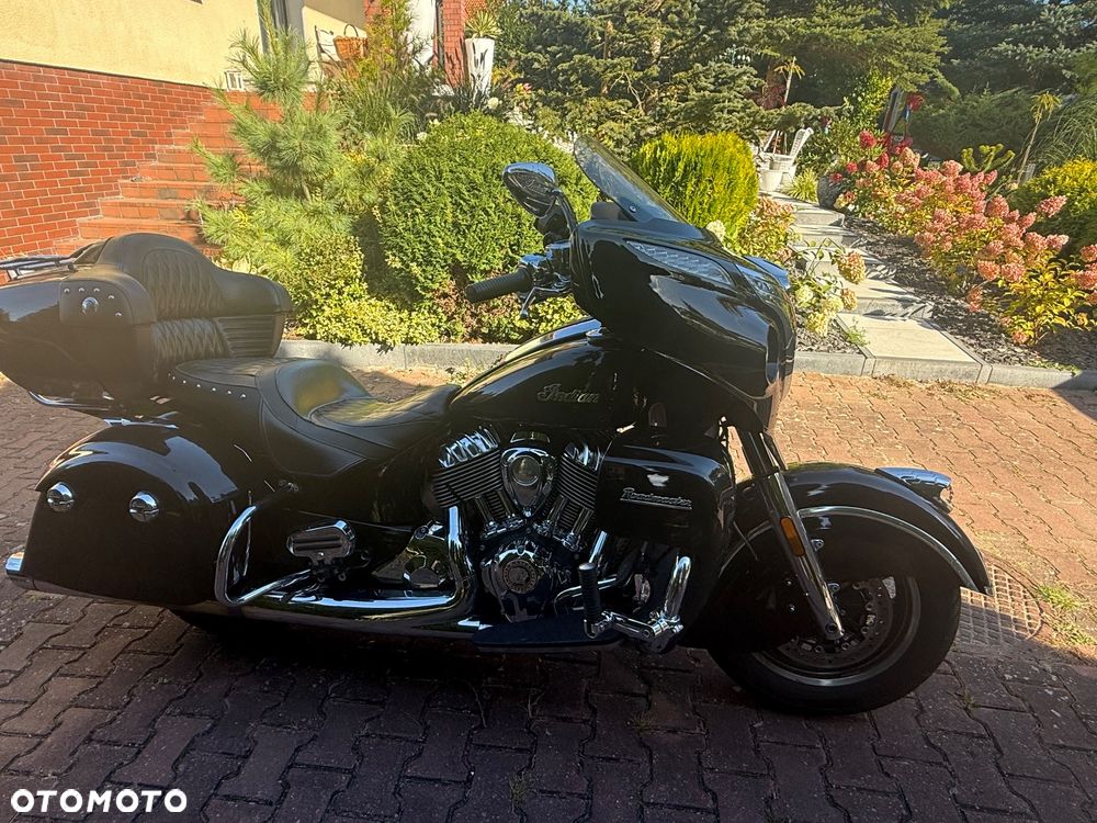 Indian Roadmaster - 1