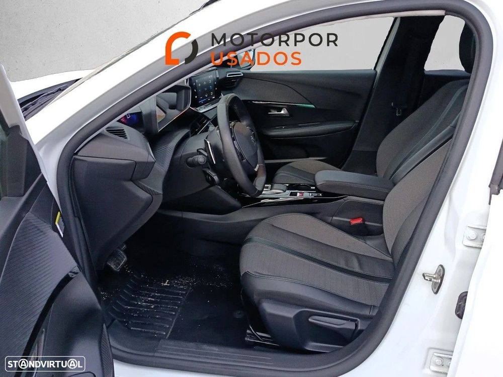 Peugeot 208 1.2 PureTech Allure EAT8 - 9