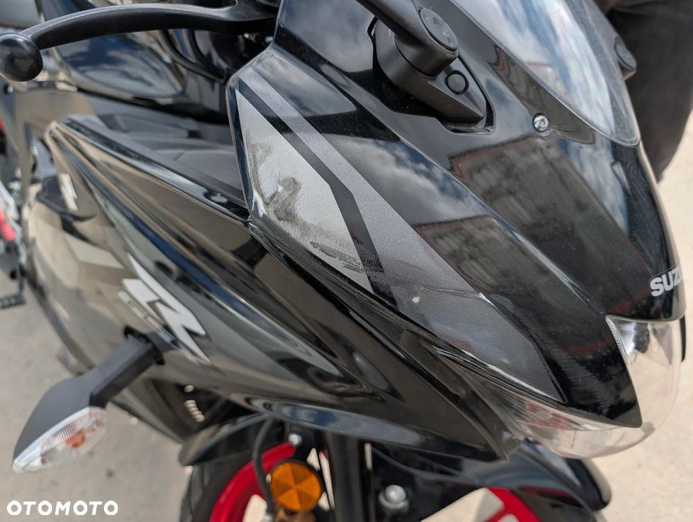 Suzuki GSX-R - 3